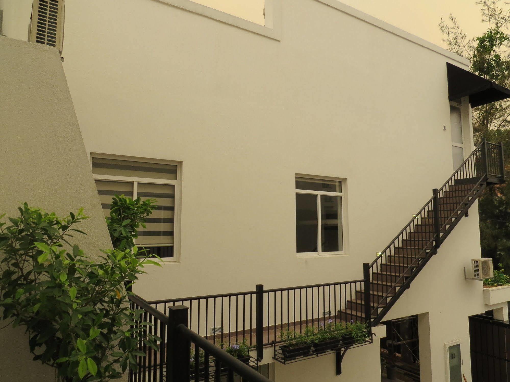 Chapelton House Bed & Breakfast Коломбо Екстериор снимка